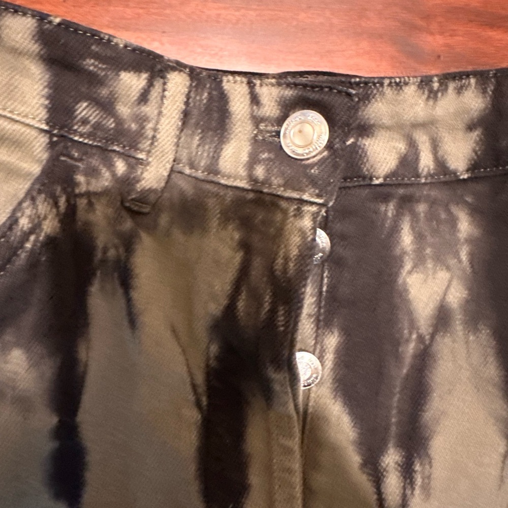 Stylish Green and Black Tie-Dye Women Jeans - Picture 10 of 15